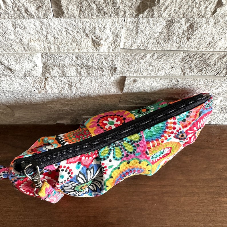 Pleated Wristlet Zipper Pouch, Clutch - Doreen Punch