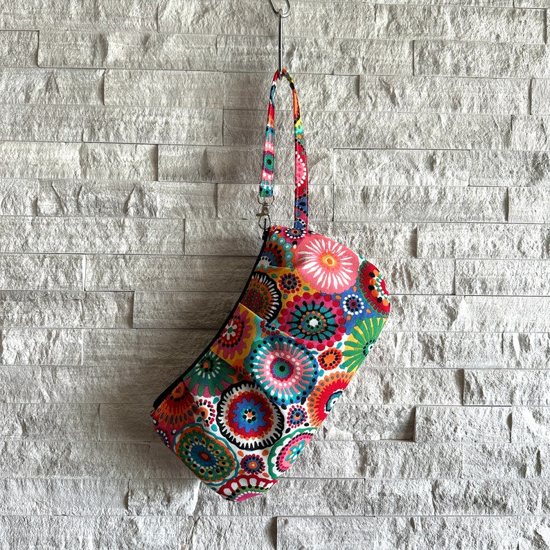 Pleated Wristlet Zipper Pouch, Clutch - Doreen Punch