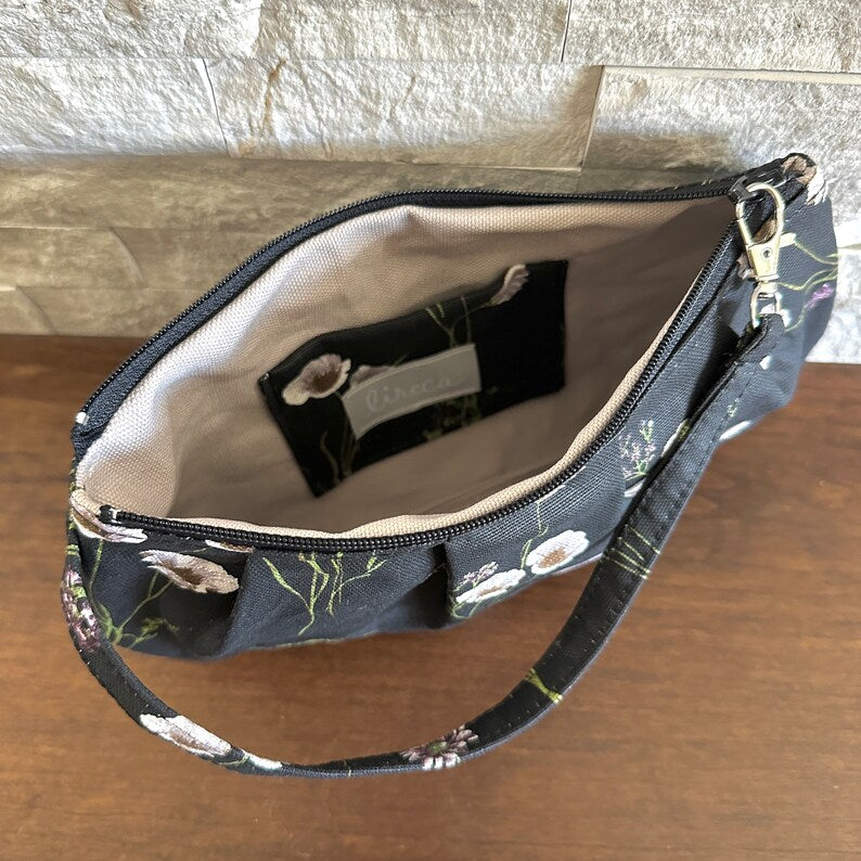 Pleated Wristlet Zipper Pouch - Dainty Florals Onyx