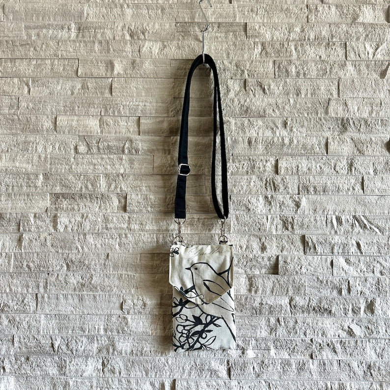 3-pocket cell phone bag - Lilah Gray