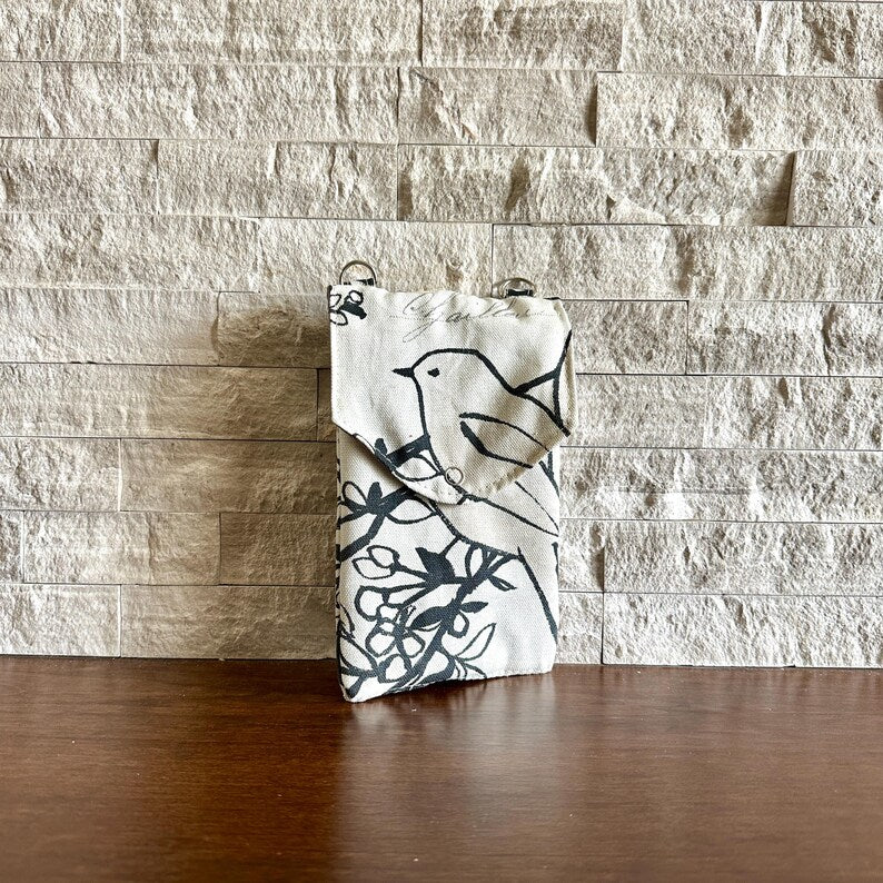 3-pocket cell phone bag - Lilah Gray