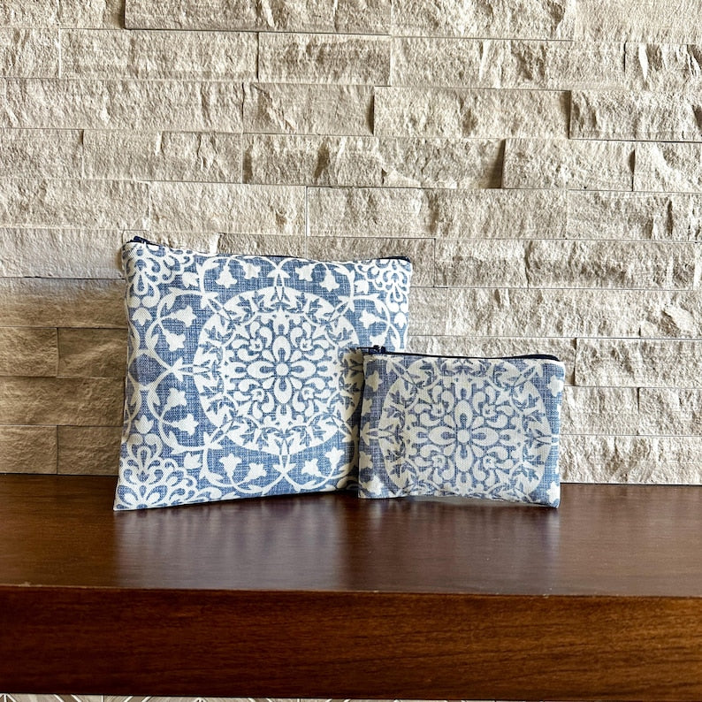 Zipper Pouches - Medallion On Blue
