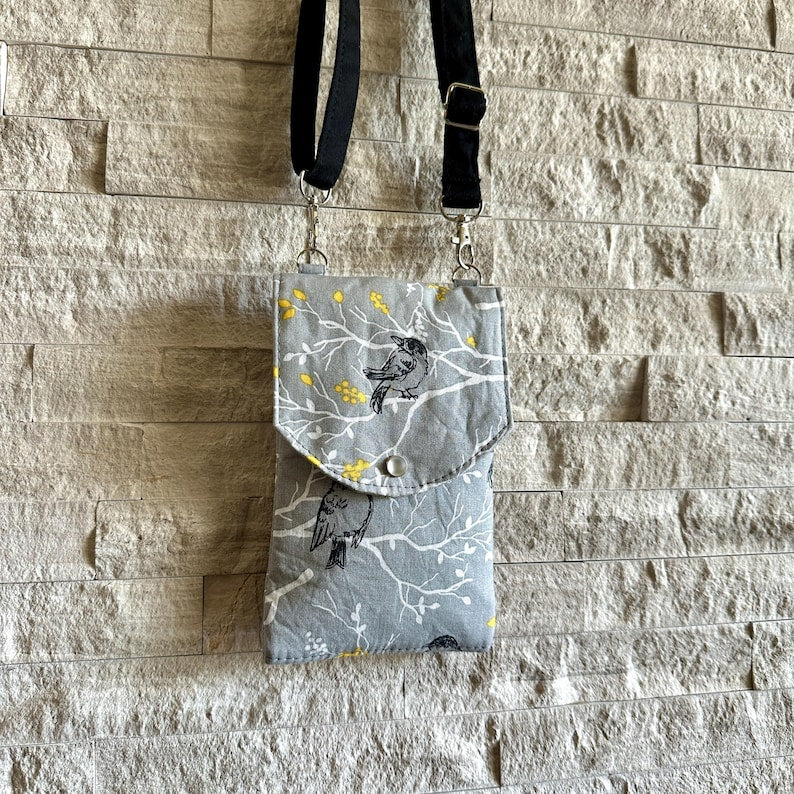 3-pocket cell phone bag - Black Birds on Branches