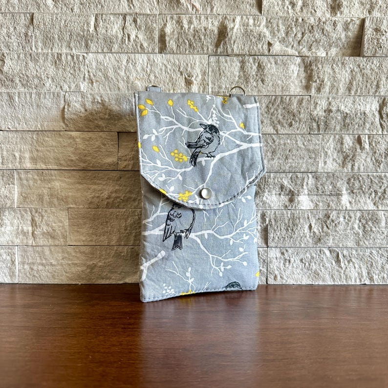 3-pocket cell phone bag - Black Birds on Branches