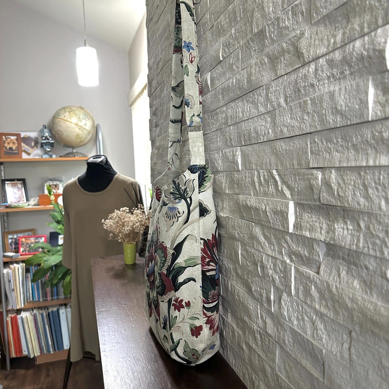 One Handle Hobo Bag - Jacobean Floral