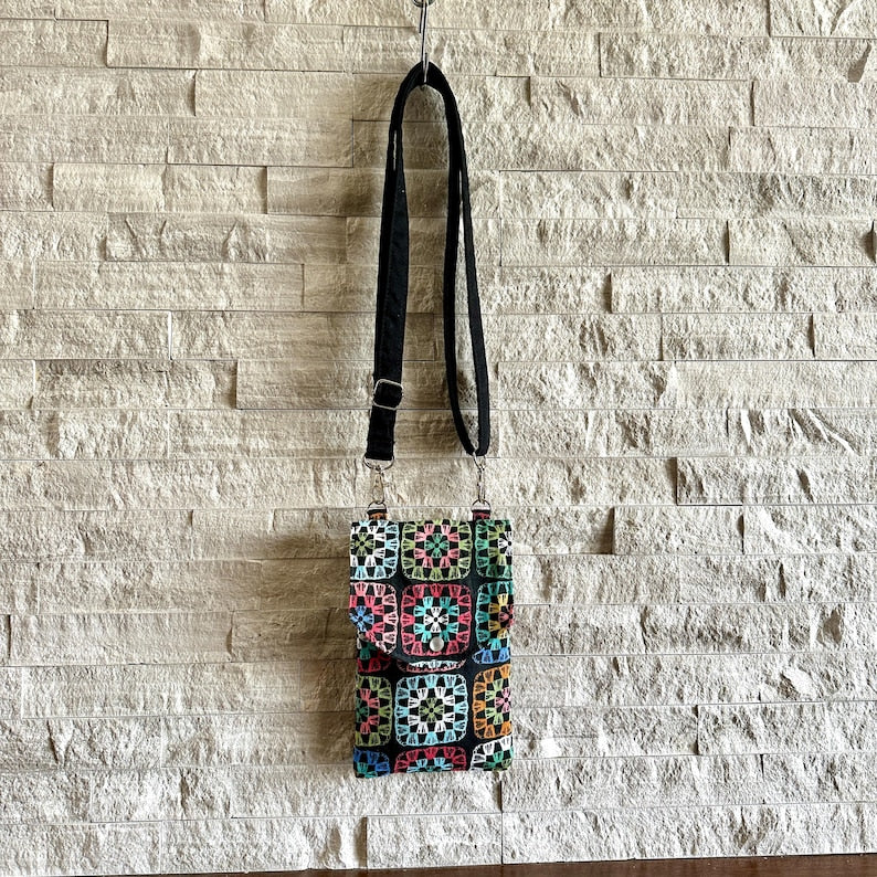 3-pocket cell phone bag - Crochet Punch