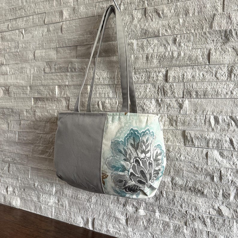 Round Shoulder Bag Small - Light Hearted Spa