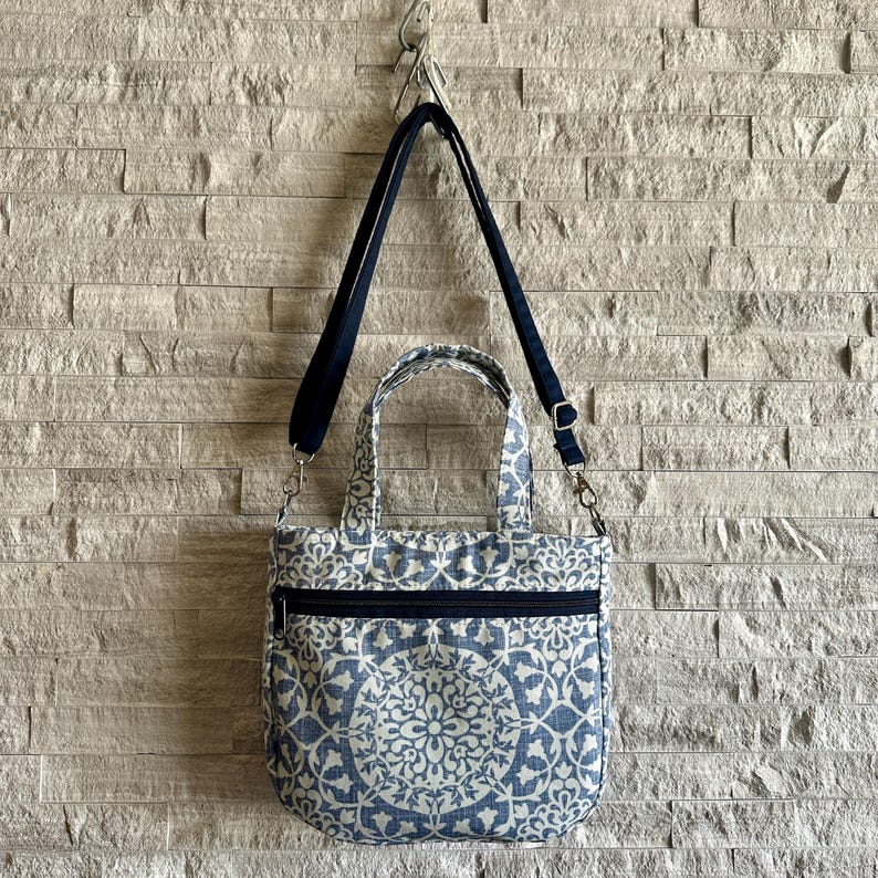 Mini Tote Bag - Medallion On Blue