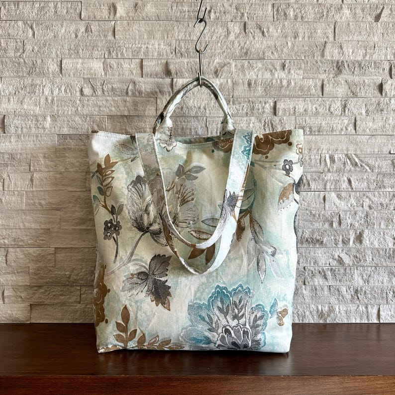 Large Bag with Double Handles - Light Hearted Spa