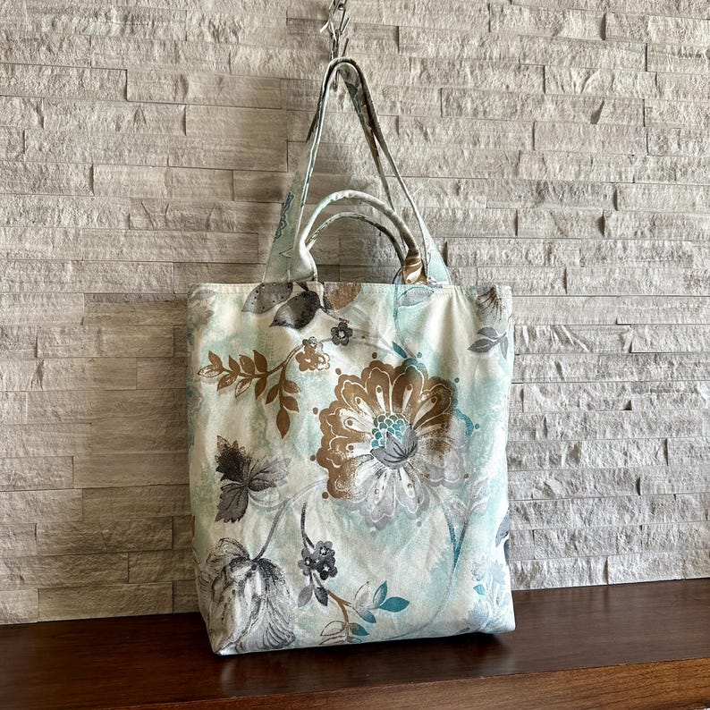 Large Bag with Double Handles - Light Hearted Spa