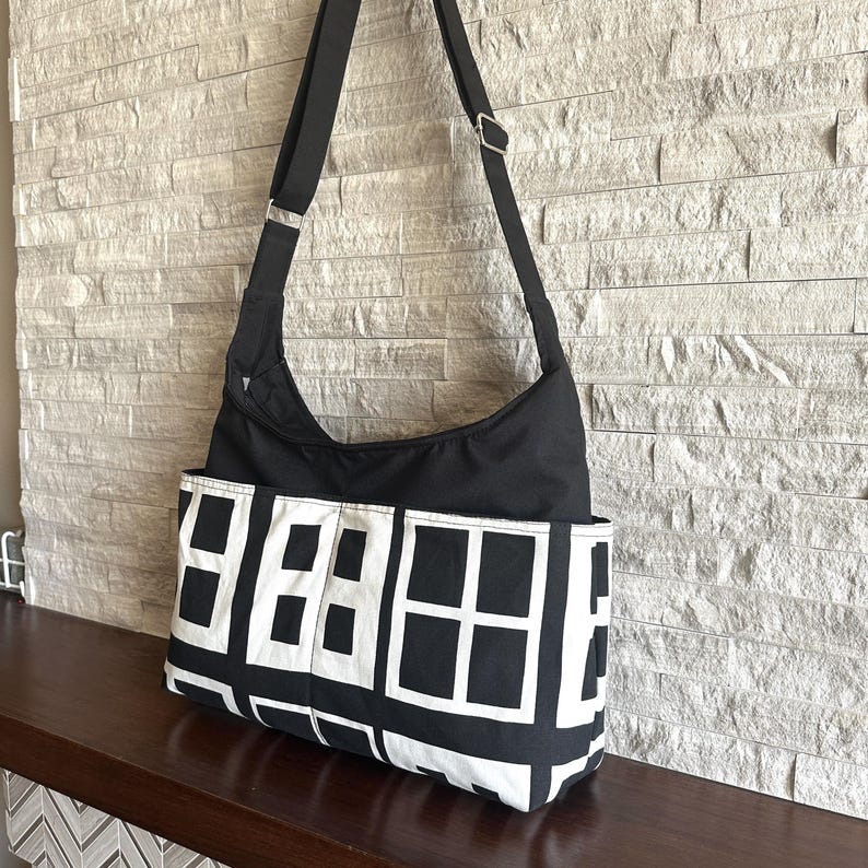 Zipped 4 Pockets Hobo Bag w/ Adjustable Strap - City Blocks