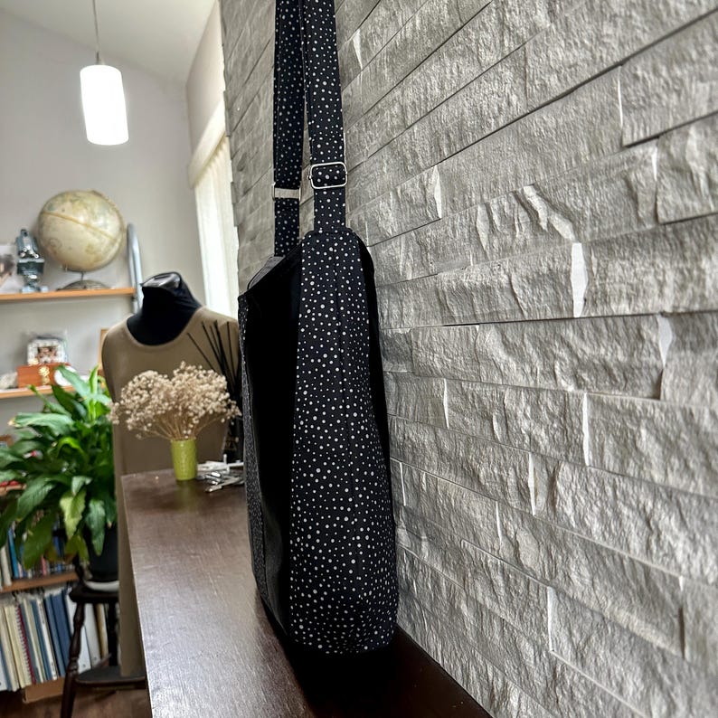 One Handle Hobo Bag - Mixology Tonic Black