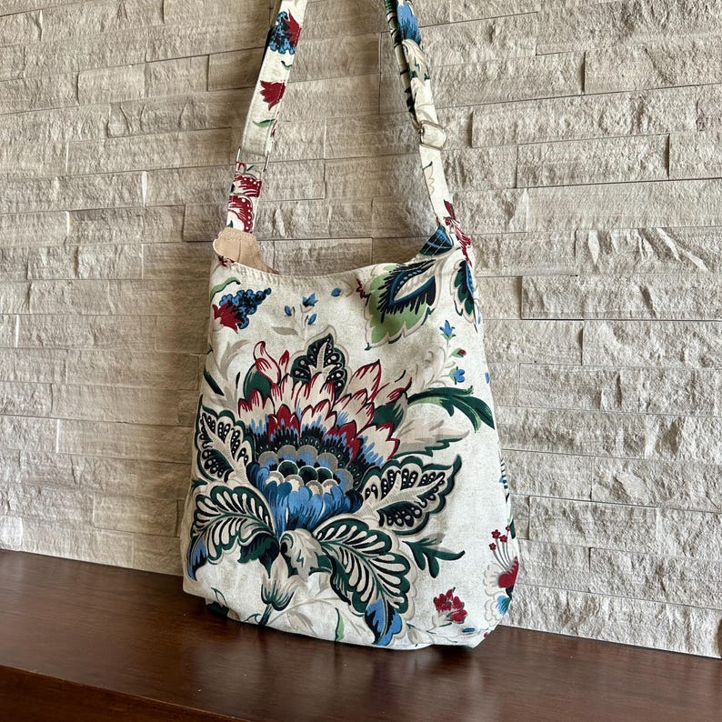 One Handle Hobo Bag - Jacobean Floral